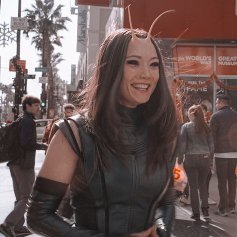 Mantis Marvel Pfp, Mantis Gotg 3, Marvel Mantis, Mantis Marvel, Gnarp Gnarp, Mcu Icons, Pom Klementieff, Galaxy Hair, Marvel Icons