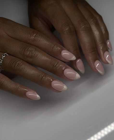 Minimalist Manicure, Bridesmaids Nails, Queen Nails, Find Motivation, Graduation Nails, Classy Nail Designs, Nails Tips, Simple Gel Nails, Colored Acrylic Nails