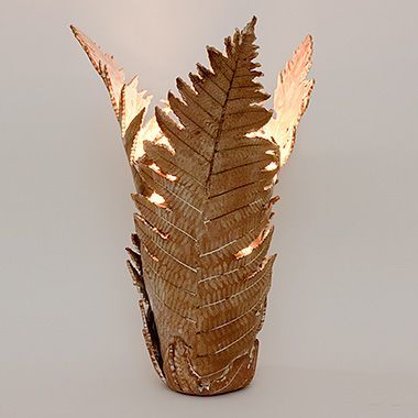 wood leaves Nature Inspired Pottery, Nature Lamp, Ceramic Leaves, Leaf Vase, Fern Leaves, Sculptures Céramiques, Fired Earth, Pottery Handbuilding, Fern Leaf