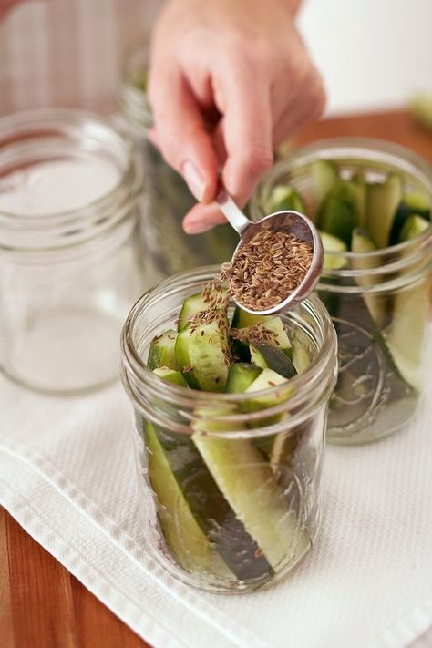 Dill Pickle Brine Recipe, Pickled Pears, Easy Pickle, Canned Pickles, Homemade Pickles Dill, Pickle Recipes Homemade, Dill Pickle Recipe, Dill Recipes, Butter Pickles