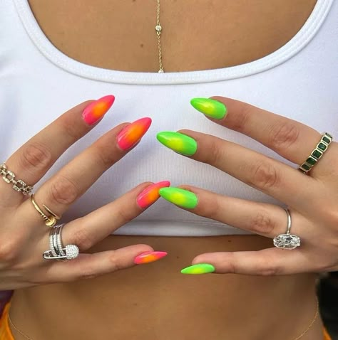 Neon Nails Inspiration, Neon Pink Green Nails, Summer Nails Green Neon, Pink Green Nails Design, Brat Summer Nails, Neon Nails 2024, Neon Nails Designs Summer 2024, Neon Pink And Green Nails, Acrylic Neon Nails