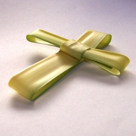 Happy Palm Sunday, Palm Cross, Palm Sunday Crafts, Easter Costume, Sunday Images, Iphone Wallpaper Lights, Letter X, Church Crafts, Palm Sunday