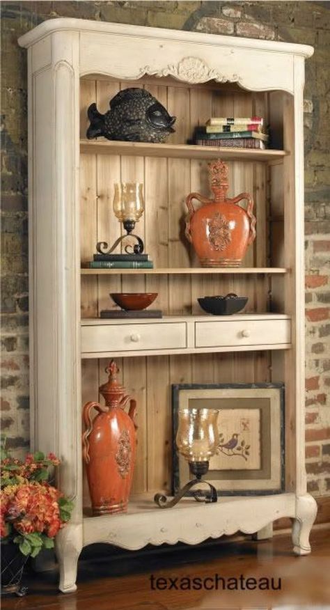 Country Bookshelf, French Country Bookcase, Kursi Ban, Shabby Chic Bookcase, Tuscan Decor, Painted Cupboards, Tuscan House, Shabby Chic Dresser, Country Style Decor