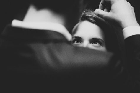 Eye contact. (via Bloglovin.com ) Cute Imagines, Foto Gif, Art Of Love, Black And White Photograph, This Is Love, Foto Inspiration, White Photo, Photo Profil, Couple Pictures