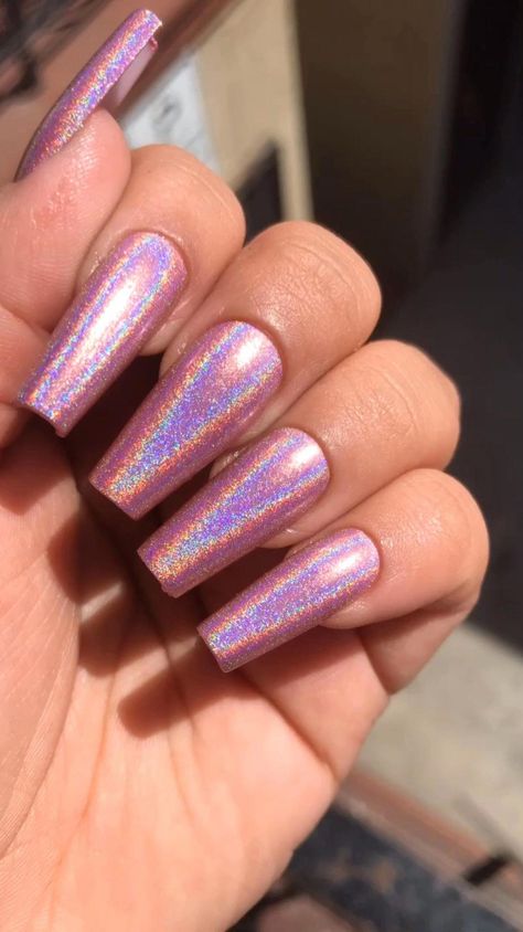 Holographic Pink Nails, Pink Holo Nails, Holo Glitter Nails, Hologram Nails, Holographic Nail Designs, Pink Holographic Nails, Nails Holographic, Nails Grunge, Pink Chrome Nails