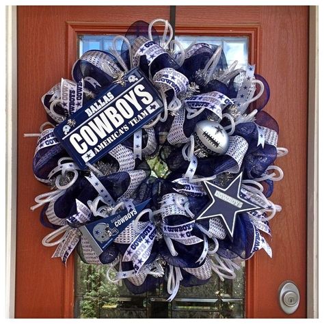 Cowboys Wreath- Crafts By Kristen Reyes (Facebook, Etsy) Dallas Cowboys Crafts, Dallas Cowboys Wreath, Dallas Cowboys Christmas, Cowboys Wreath, Cowboy Crafts, Dallas Cowboys Baby, Cow Boys, Sports Wreaths, Football Wreath