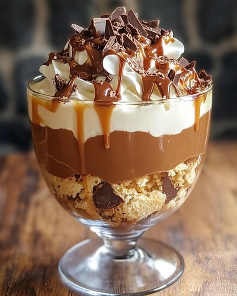 Caramel Trifle, Pudding Caramel, Fancy Deserts, Impressive Dessert, Homemade Chocolate Pudding, Birthday Cake Decorating Ideas, Chocolate And Caramel, Trifle Dish, Impressive Desserts