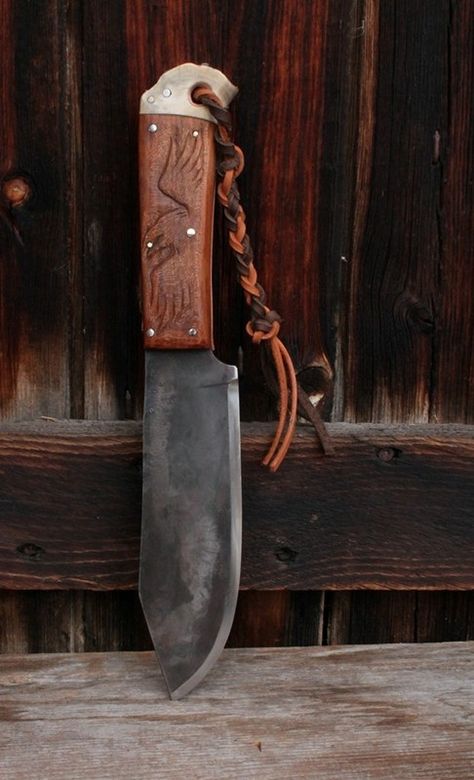 Bushcraft Knives Handmade, Bush Knife, Custom Tools, Viking Knife, Forging Knives, Bushcraft Knife, Knife Skill, Knife Patterns, Handcrafted Knife