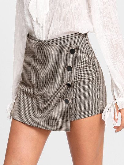 Shop Asymmetrical Wrap Houndstooth Skorts online. SheIn offers Asymmetrical Wrap Houndstooth Skorts & more to fit your fashionable needs. Outfits Shorts, Diy Vetement, Houndstooth Skirt, Summer Fits, A Skirt, Cute Skirts, Skirt Design, Skorts, Skirt Outfits