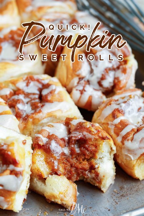 Maple Glaze Pumpkin Pie Hawaiian Rolls are easy and delicious. These fun, flavorful pumpkin sweet rolls are a deviation from the classic but quicker and possibly better than traditional sweet rolls. Hawaiian Cheesecake Danish, Recipes With Hawaiian Rolls, Cheesecake Danish, Hawaiian Cheesecake, Autumn Dishes, Carrot Cake Bread, Cream Cheese Danish Recipe, Beach Recipes, Pumpkin Rolls