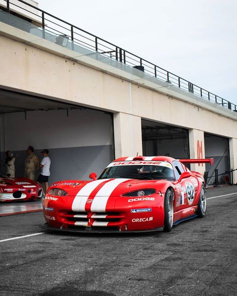 19Bozzy92 on Instagram: “Viper GTS-R • • #Dodge #Chrysler #DodgeViper #DodgeViperGTS #ChryslerViper #ChryslerViperGTSR #Viper #ViperGTSR #GTSR #V10Engine #TeamOreca…” Dodge Viper Gts, V10 Engine, Viper Gts, American Auto, Dodge Viper, Dodge Chrysler, Dream Garage, Car Wallpapers, Muscle Cars