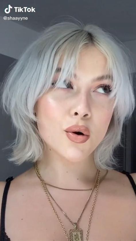 cute short shag<3 [Video] | Shaggy short hair, Short grunge hair, Edgy short hair Shaggy Mullet Haircut, Short Hair Edgy, Shaggy Mullet, Short Shaggy Haircuts, Short Grunge Hair, Shaggy Short Hair, Mullet Haircut, Short Shag, Skandinavian Fashion