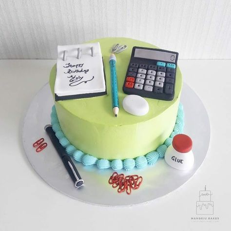 Lawyer Cake, Fresh Fruit Cake, Creative Birthday Cakes, Balloon Cake, Creative Birthday, Chartered Accountant, Baby Mickey, Instagram Ideas Photography, Uñas Acrilicas