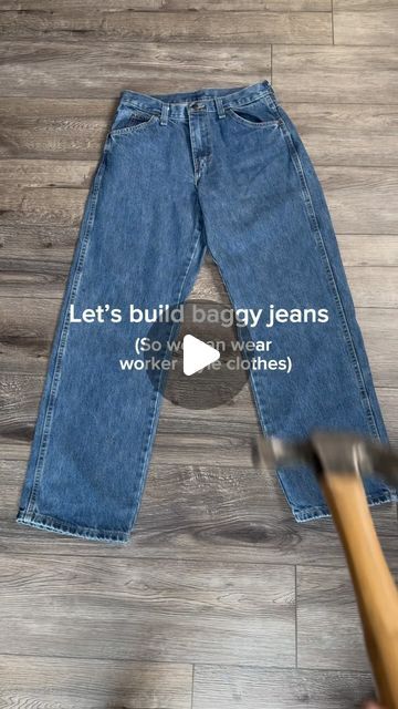 Eli on Instagram: "Baggy jeans tutorial so you can wear Carhartt proudly lol • • • • • • #fashion #explore #outfitinspo #fashioninspo #baggyjeans #thrifted  Fashion reels. Fashion tip. Baggy jeans. New fashion. Baggy clothes. Street wear." Diy Baggy Jeans, What To Wear With Baggy Jeans, Jean Outfit Black Women, Fashion Baggy Clothes, How To Style Baggy Jeans, Jeans Tutorial, Thrifted Fashion, Fashion Reels, Fashion Baggy