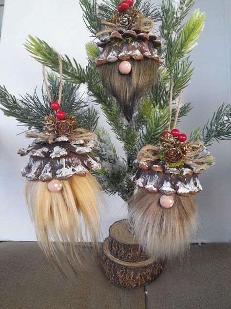 Pinecone Gnome Ornaments, Pinecone Crafts, Gnome Decor, Cones Crafts, Gnome Ornaments, Pine Cone Crafts, Diy Gnomes, Gnomes Crafts, Christmas Ornament Crafts