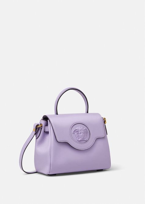 Versace Boots, High End Handbags, Versace Bag, Luxury Clothes Men, Latest Handbags, Versace Handbags, Womens Designer Handbags, Stylish Handbags, Handbag For Women