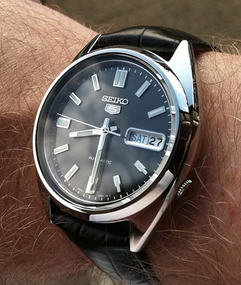 Seiko 5 (snk795 or snkl23) automatic with custom black strap - under $100 Seiko Dress Watch, Watches Design, Sneaker Outfits, Seiko Automatic, Timex Watches, Seiko 5, Sneakers Mode, Buy Watches, Seiko Watches