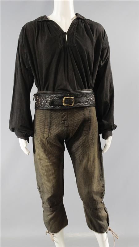 Medieval Mens Clothing Aesthetic, Loose Fantasy Clothing Male, Brown Fantasy Outfit Male, Masculine Medieval Clothing, Elven Tunic Male, Pirate Garb, Captain Flint, Toby Stephens, Pirate Outfit