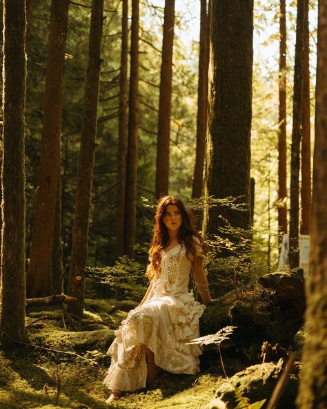 When you’re a photographer and you have the most gorgeous little sister in law. I’ve been wanting to do a shoot like this ever since I came across this magical spot in Golden Ears and I just love how the photos turned out. 😍 PS. This dress is now available in my client closet as well as for rental! 🤍 Magical Senior Pictures, Ethereal Aesthetic Photoshoot, Girlhood Photoshoot, Forest Senior Pictures, Outside Senior Pictures, Woodland Photoshoot, Magical Photoshoot, Pretty Senior Pictures, Graduation Things