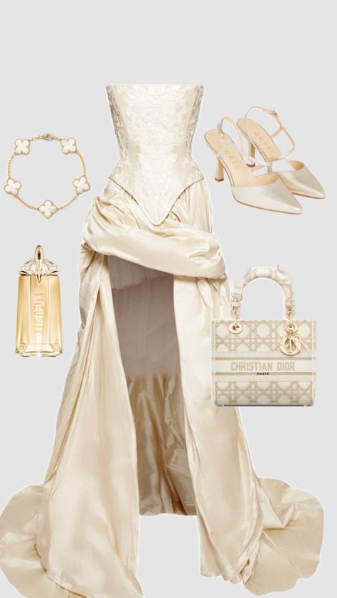 Grammy Outfits Ideas, Outfits Timeless, Grammy Outfits, Timeless Looks, Cute Dresses For Party, Pretty Quinceanera Dresses, Dressy Casual Outfits, Elegant Outfits, Pretty Prom Dresses