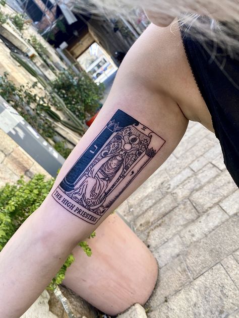 tarot card tattoo done by Ido Dahan @ido_meister #tarot #thehighpriestess #tattoo #witch #spiritual #tarotcard #divinefeminine Tarot Tattoo Color, Tarot Card Tattoo Placement, Tarot Card Tattoo High Priestess, The High Priestess Tarot Tattoo, The High Priestess Tattoo, High Priestess Tattoo, Priestess Tattoo, Temperance Tarot Card, Morpheus Sandman