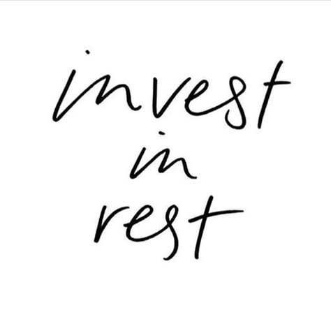 Woke up this morning but immediately felt rubbish after my breakfast. I felt like I'd over indulged on champagne as my legs were all wobbly! I hadn't just to clarify & there wasn't anything dodgy about my Weetabix. So I took a decaf brew to bed with my for an hour longer napped a little and then took today easy. Thankfully I already had a pregnancy massage booked in for this afternoon & I feel like it's done me the world of good. Everyone keeps telling me I need to slow down & days like toda... Pajamas Quotes, Breakfast Quotes, Bed Quotes, Sunday Morning Quotes, Sleep Quotes, Weekend Quotes, Sunday Quotes, Baby Massage, Breakfast In Bed