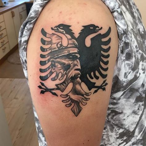 Albanian Eagle Tattoo, Albania Tattoo, Albanian Tattoo, Albanian Eagle, Albanian Culture, Tupac Pictures, Whatsapp Profile, Whatsapp Profile Picture, Funny Horses