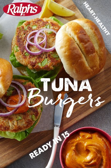 This heart-healthy beef burger alternative, uses canned tuna combined with breadcrumbs, egg, celery and mayonnaise. For an even healthier take, skip the bun and serve it in a Bibb lettuce wrap. Tuna Burger Recipe, Bibb Lettuce, Tuna Burgers, Healthy Tuna, Fingerfood Party, Healthy Beef, Canned Tuna, Lettuce Wrap, Tuna Recipes