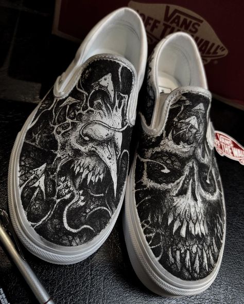 @johnnyfleshtattoo shared a photo on Instagram: “Finished these vans will be making a lot more of these in the future !!! . . . . . @vans @vansskate @staedtler @staedtler_benelux…” • Oct 29, 2021 at 4:32pm UTC Custom Slip On Vans, Jeans Painting, Revamp Clothes, Oil Painting Demos, Custom Streetwear, Painted Clothes Diy, Custom Painted Shoes, Jesus Tattoo, Dark Art Illustrations