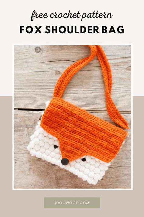 This fun and playful crochet purse pattern is perfect for kids or adults! The fox design is so cute and unique, and the clutch bag style is perfect for carrying all your essentials. The best part is that this pattern is free! Visit the blog to get the fun crochet project and discover more patterns for crochet handbags. Crochet Fox Pattern Free, Fox Purse, Crochet Purse Pattern, Patterns For Crochet, Crochet Tote Pattern, Crocheted Fox Pattern, Chic Crochet, Shoulder Bags Pattern, Womens Crochet Patterns