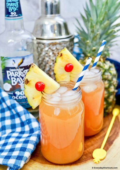 Gillian Island Drink, Maui Island Breeze Cocktail, Island Breeze Cocktail, Malibu Bay Breeze Recipe, Drinks With Rum, Luau Drinks, Bay Breeze Cocktail, Cruise Drinks, Vacation Drinks