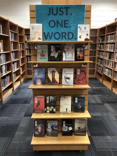 Ya Library Displays, Monthly Library Themes Book Displays, High School Library Book Displays, Library Book Displays Bookshelves, Bookstore Display Ideas, Public Library Display Ideas, Book Displays Library, Book Display Ideas Library, Middle School Library Displays