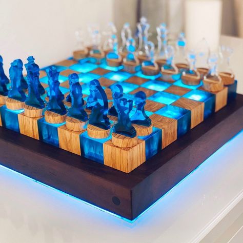 Epoxy Resin Board Games, Resin Game Board, Epoxy Chess Set, Epoxy Resin Chess Board, Wood And Epoxy Projects, Chess Resin, Epoxy Chess Board, Resin Games, Resin Chess Board