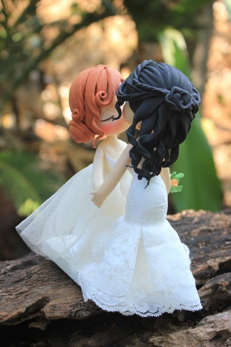 Looking for a unique wedding cake topper which can be a keepsake last a lifetime. This kissing bride and bride lesbian wedding clay figurine is the great wedding cake topper, amazing wedding keepsake. It is also special wedding gift for bride and groom, wedding centerpiece, engagement decor, wedding decor, anniversary gift idea, bridal shower decor. #weddingcaketopper #caketopper #clayfigurine #lovegift #clayminiature #engagementgift #anniversarygift #ringholder #couplegift Bride Wedding Cake, Wlw Wedding, World Cake, Nordic Wedding, Wedding Cake Toppers Unique, Lgbt Wedding, Wedding Kiss, Unique Wedding Cakes, Mickey Y Minnie