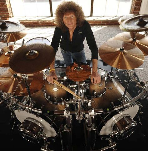 Tommy Aldridge - Yamaha Drums Tommy Aldridge, Yamaha Drums, Ludwig Drums, Drum Corps, Drummer Boy, How To Play Drums, Rock Outfits, Motley Crue, Rock Legends