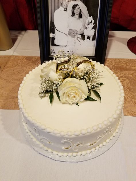 50th Anniversary Cake Ideas Simple, 50th Anniversary Cakes Simple, Anniversary Cakes For Parents, 50th Anniversary Cake Ideas, 60 Wedding Anniversary Cake, Yellow Rose Wedding, 60th Cake, 50th Year Wedding Anniversary, Anniversary Cake Designs