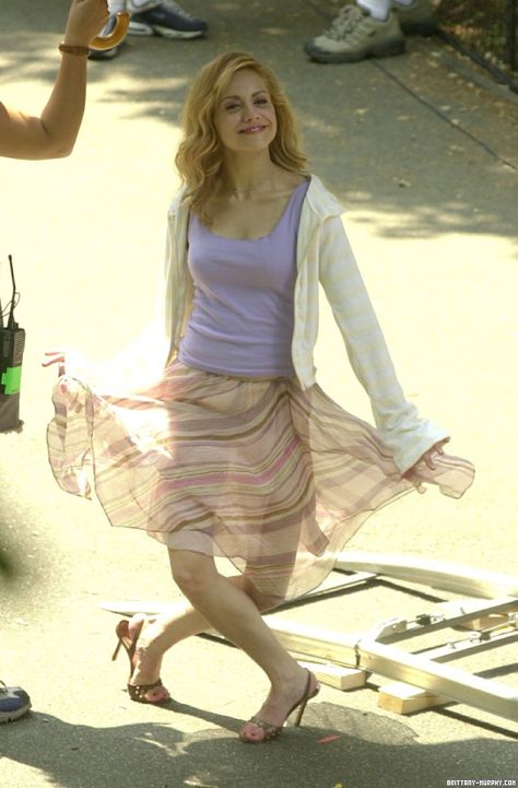 Brittany Murphy Uptown Girls Outfits, Brittney Murphy Aesthetic, Britney Murphy 90s, Brittany Murphy Style, Britney Murphy Outfits, Brittany Murphy Outfits, Brittany Murphy 90s, Romcom Fashion, Brittany Murphy Aesthetic