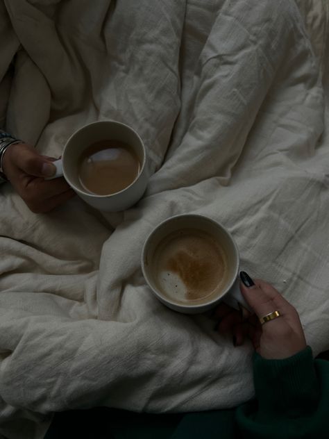 Cosy Couple Aesthetic, Couple With Coffee Aesthetic, Couples Coffee Aesthetic, Hot Chocolate Aesthetic Couple Pic, Hibernation Era, Romantic Morning Couple Breakfast, Morning Coffee Couple Bed, Coastal Autumn, Cozy Couple