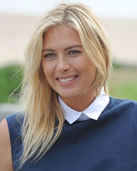 Image may contain: 1 person, outdoor and closeup Sharapova Maria, Tennis Girl, Professional Tennis Players, Maria Sharapova, 2018 Fashion, Female Athletes, Tennis Players, Sport Girl, Pretty Face