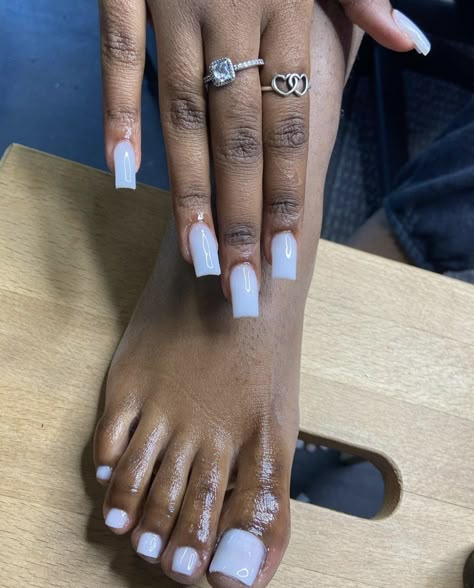 Nut Color Nails, Cute Short Acrylic Nails Square, Cute Square Acrylic Nails, White Nude Nails, Mani Pedi Ideas, Short Nails Acrylic Square, Acrylic Nails Toes, Short Coffin Acrylic Nails, White Nail Set