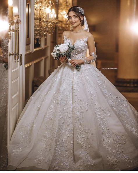 Harsi Shor, Best Friend Couples, Dress Couture, Wedding Couple Poses, Wedding Dress Couture, Prewedding Photography, Princess Wedding Dresses, Ball Gown Wedding Dress, Weeding