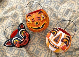 Cassie Stephens: DIY: Top 10 Favorite Fall Crafts Vintage Halloween Diy, Vintage Halloween Crafts, Fall Decor Signs, Paper Mache Pumpkins, Halloween Art Projects, Cassie Stephens, Moon Crafts, Outfit Photos, Halloween Pumpkins Painted