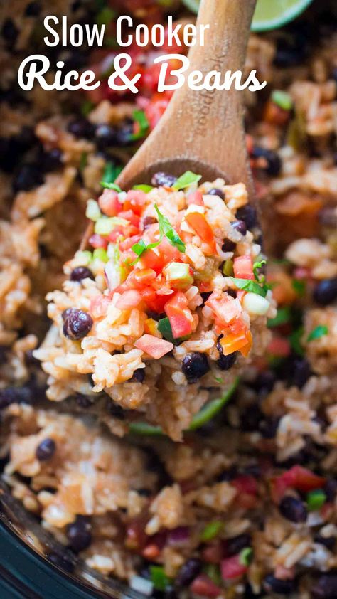 Slow Cooker Rice and Beans is the perfect side dish or vegetarian meal you can make in the slow cooker with just a few ingredients. Creamy Dips, Food Alternatives, Slow Cooker Rice, Cozy Dinners, Vegan Crockpot, Vegan Slow Cooker, Crockpot Ideas, Slow Cooker Vegetarian, Savory Meals