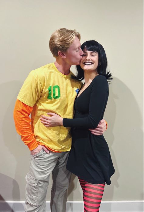 Maeve And Johnny Costume, Couples Costumes Movies, Mavis And Johnny Costume, Mavis And Johnny, Halloween Coustumes, Couple Costume, Couples Costume, Holloween Costume, Cute Couple Halloween Costumes