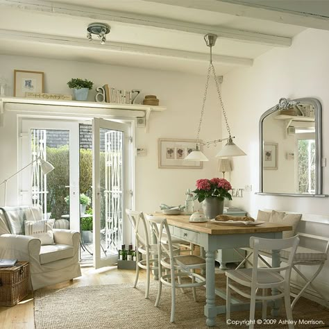 Large dining room, French doors, painted beams, large painted dining table. wooden pine. Hanging pendant lights. French Cottage Decor, Dining Room Table And Chairs, Painted Dining Table, French Country Dining Room, Door Shelf, Chic Dining Room, Country Dining Rooms, French Country Dining, Large Dining Room