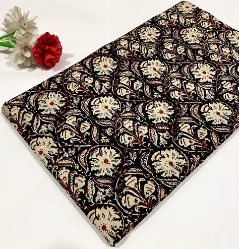 Traditional Kalamkari prints Pp - 190/m Kalamkari is known for its intricate freehand drawing and rich detailing, while Machilipatnam Kalamkari is more characterized by block-printing and bold colors. #dfeminineshoppeestore DM for orders!!!!!!!. Dr Neeta sharma -8827366281 Machilipatnam Kalamkari, Kalamkari Prints, Kalamkari Print, Freehand Drawing, Block Printing, Bold Colors, Block Print, Drawings, Clothes