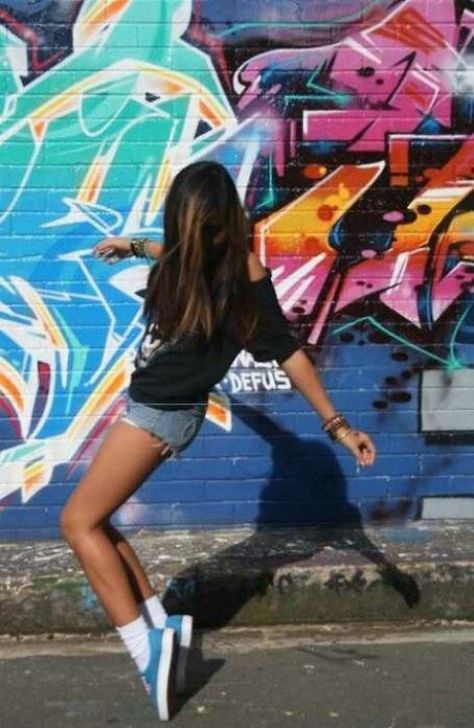 Dance Program, Dance Instructor, Shotting Photo, Dance Lover, Boho Eclectic, Dance Photos, Dance Life, Graffiti Wall, Dance Pictures