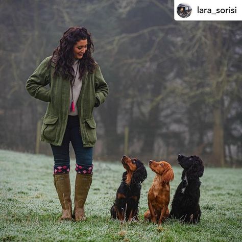 British Country Style, Hunting Life, Walking Outfits, Dog Business, Freezing Cold, Good Morning World, Bestest Friend, Dog Obedience, Hunting Dogs