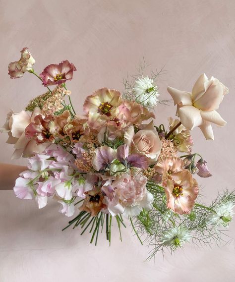 Mauve Taupe Wedding, Bar Flowers, Spring Wedding Color Palette, Taupe Wedding, Business Vision, Spring Flower Arrangements, Floral Preservation, Spring Color Palette, November Wedding