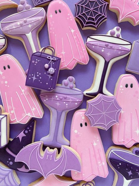 Bats Cookies, Icing Ideas, Halloween Cookies Decorated, Halloween Sugar Cookies, Sheet Ghost, Ghost Cookies, Halloween Baking, Fancy Cookies, Creative Cookies